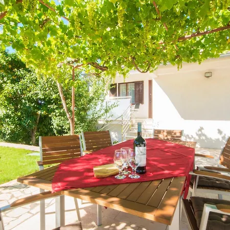 Loredana, A Warm And Sunny Close To The